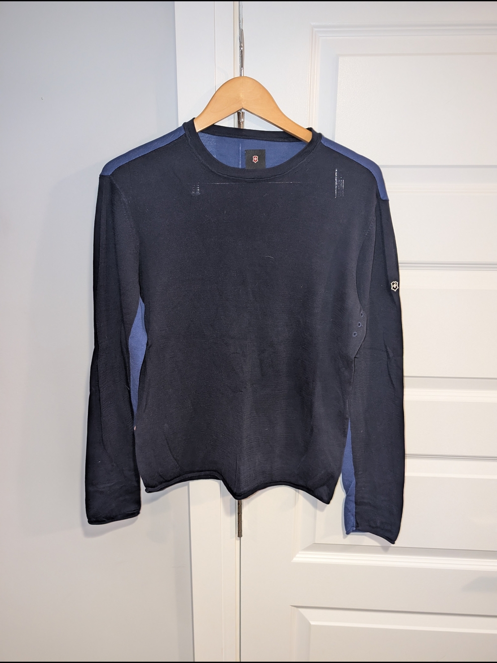 Victorinox Navy and Blue Crewneck Performance Sweatshirt
